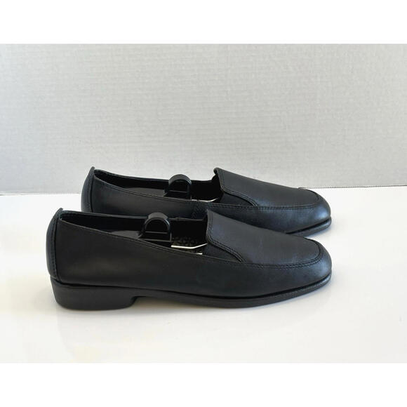 Hush Puppies Heaven Women's 9.5 Black Soft Leather Loafers Slip On Comfort Shoes - Picture 2 of 16